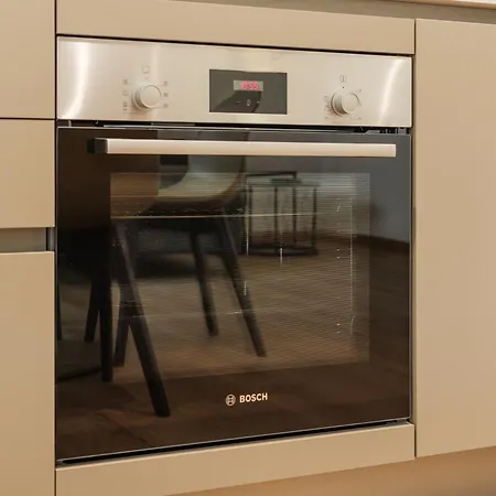 Callista Apartment *