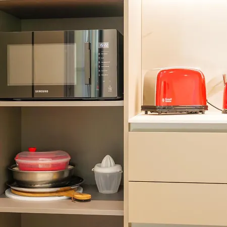 Callista Apartment *