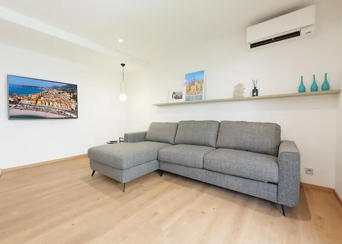 Callista Apartament *